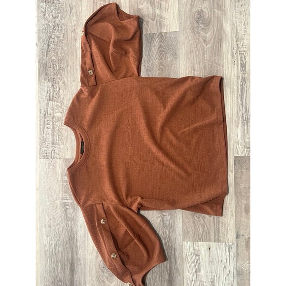 New Rust Fall Fashion Top Womens size s with button sleeves boho top current air - Picture 2 of 5